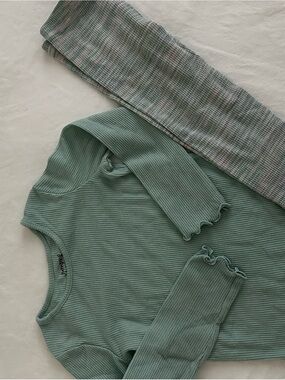 4 pc bundle jumping beans Sage Green Ribbed Top and Patterned Leggings